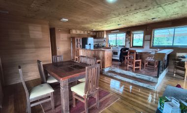 CASA EN PREDIO DE 1,1 HECTÁREAS EN CHONCHI, CHILOÉ