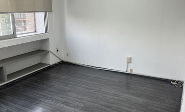 OFICINA EN VENTA  DE 130m2 SOBRE INSURGENTES, COL. NAPOLES