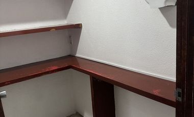 OFICINA EN VENTA  DE 130m2 SOBRE INSURGENTES, COL. NAPOLES