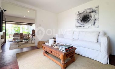 Venta casa 4 dormitorios condominio privado Chacarilla Surco