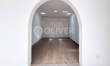 Venta casa 4 dormitorios condominio privado Chacarilla Surco