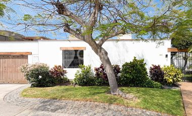 Venta casa 4 dormitorios condominio privado Chacarilla Surco