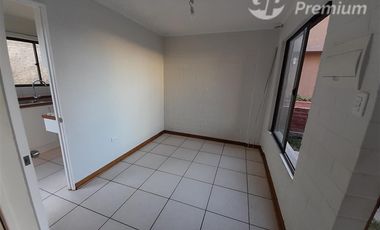 Casa en Arriendo en SCL_CODIGO75253Portugal Sur 920, Condominio Cumbres del Sauce 1