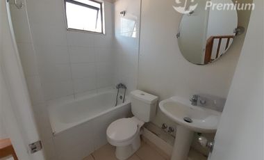 Casa en Arriendo en SCL_CODIGO75253Portugal Sur 920, Condominio Cumbres del Sauce 1