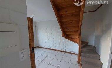 Casa en Arriendo en SCL_CODIGO75253Portugal Sur 920, Condominio Cumbres del Sauce 1