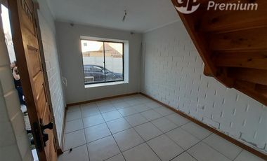 Casa en Arriendo en SCL_CODIGO75253Portugal Sur 920, Condominio Cumbres del Sauce 1