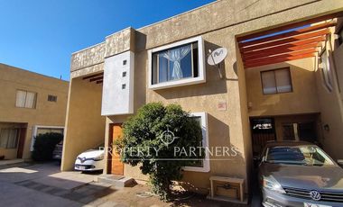 Linda casa en condominio sector centro norte de Talca