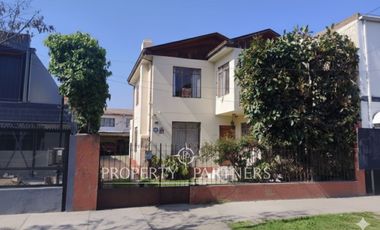 Casa en Arriendo Comercial a 100m del Mall Marina.