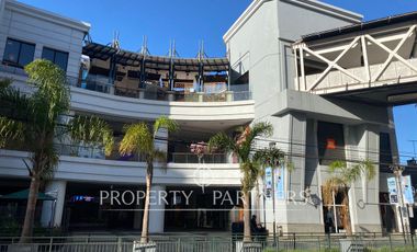 Casa en Arriendo Comercial a 100m del Mall Marina.