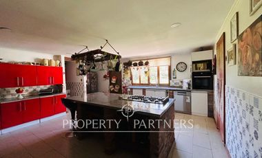 San Fernando, Casa con cabañas en Puente Negro