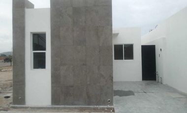 CASA EN VENTA FRACC. FIDEL VELÁZQUEZ GÓMEZ PALACIO, DURANGO
