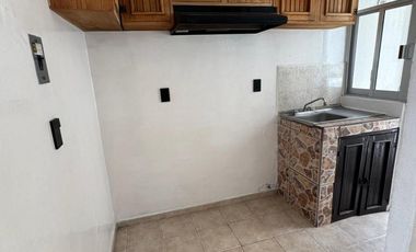 SE RENTA CASA EN SAN LORENZO TEPALTITLAN