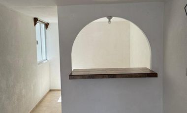 SE RENTA CASA EN SAN LORENZO TEPALTITLAN