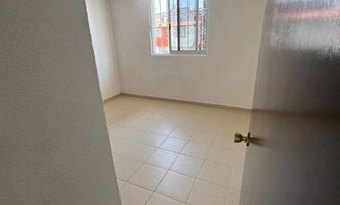 SE RENTA CASA EN SAN LORENZO TEPALTITLAN