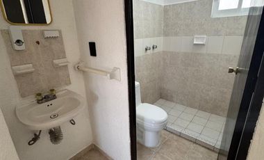 SE RENTA CASA EN SAN LORENZO TEPALTITLAN
