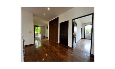 Amplia Residencia en Clayton Cerca de Ciudad del Saber y Colegios Internacionales