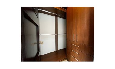 Amplia Residencia en Clayton Cerca de Ciudad del Saber y Colegios Internacionales