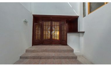 Edificio para oficinas en renta, Huexotitla