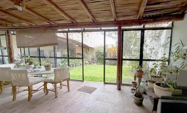 VENTA DE HERMOSA CASA FRENTE A UN PARQUE EN SURCO