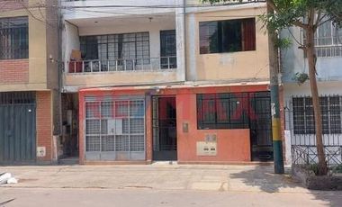 Inversión Con Doble Rentabilidad: Primer Piso Con 2 Departamentos En Zárate - Sjl