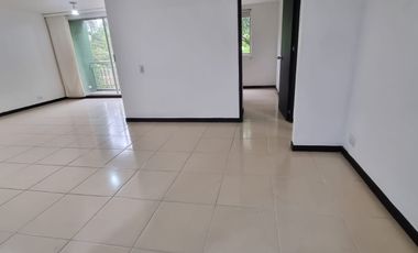 Apartamento remodelado de 98 m² con balcón