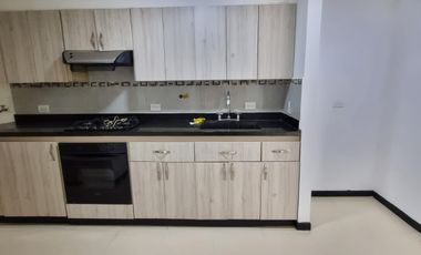 Apartamento remodelado de 98 m² con balcón