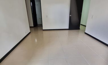 Apartamento remodelado de 98 m² con balcón