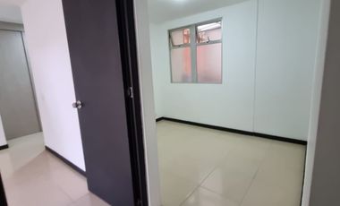 Apartamento remodelado de 98 m² con balcón