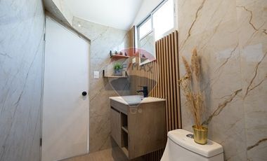 REMODELADA 97Mts2/150 Mts2 G. Alderete/Colombia