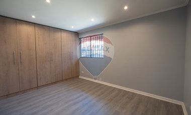 REMODELADA 97Mts2/150 Mts2 G. Alderete/Colombia