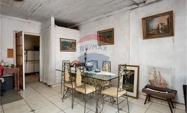 OPORTUNIDAD CASA CON AMPLIO TERRENO SAN JOAQUIN