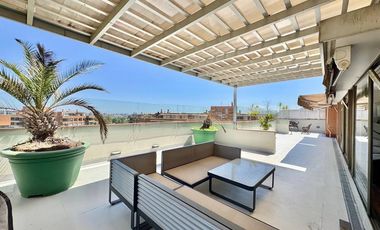 ARRIENDO Excelente DUPLEX Vitacura 4D 2E