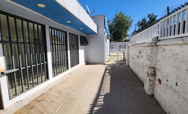 Casa con uso comercial  Metro Villa Frei