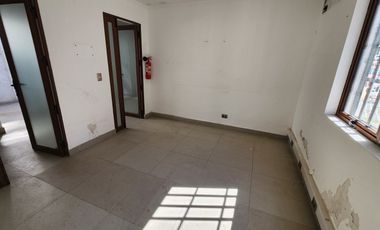 Casa con uso comercial  Metro Villa Frei