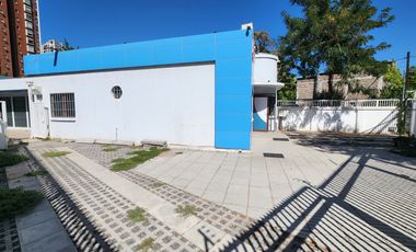 Casa con uso comercial  Metro Villa Frei