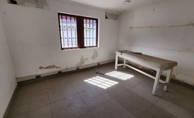 Casa con uso comercial  Metro Villa Frei