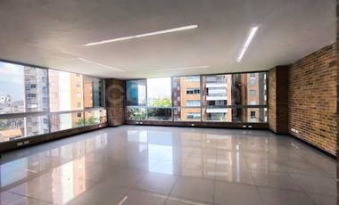 ARRIENDO de OFICINAS en MedellÃ­n
