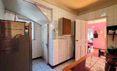 CASA CLÁSICA EN VENTA EN ÑUÑOA, 4 DORMITORIOS 4 BAÑOS