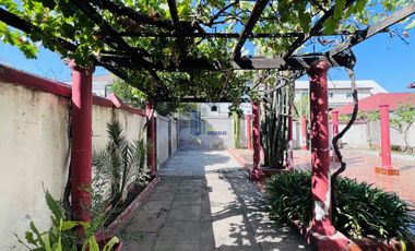 CASA CLÁSICA EN VENTA EN ÑUÑOA, 4 DORMITORIOS 4 BAÑOS