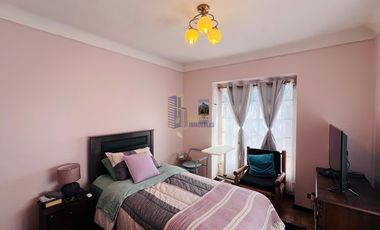 CASA CLÁSICA EN VENTA EN ÑUÑOA, 4 DORMITORIOS 4 BAÑOS