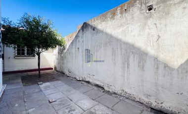 CASA CLÁSICA EN VENTA EN ÑUÑOA, 4 DORMITORIOS 4 BAÑOS