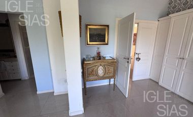 Casa en venta y alquiler, vista al lago en Los Castores, Nordelta