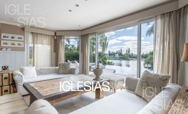 Casa en venta y alquiler, vista al lago en Los Castores, Nordelta
