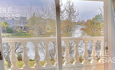 Casa en venta y alquiler, vista al lago en Los Castores, Nordelta