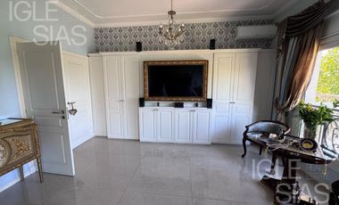 Casa en venta y alquiler, vista al lago en Los Castores, Nordelta