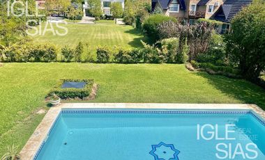 Casa en venta y alquiler, vista al lago en Los Castores, Nordelta