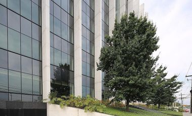 Renta oficina de 312m2 en edificio zona Valle San Pedro Garza García
