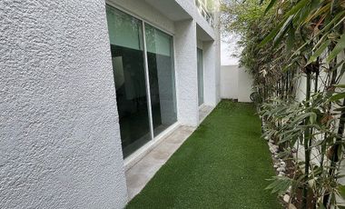 Casa En Renta, El Aguacatal, Santa Catarina, Nuevo León.