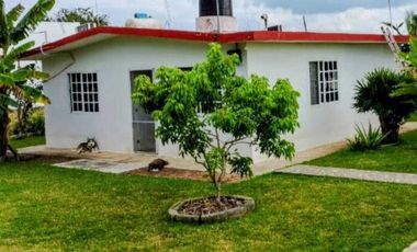 CASA DE CAMPO AMPLIO TERRENO FRENTE AL RIO TUXPAN.