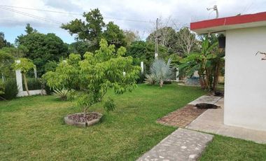 CASA DE CAMPO AMPLIO TERRENO FRENTE AL RIO TUXPAN.